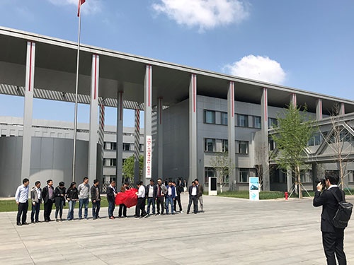 【日経ビジネス】「千年の大計」雄安新区の好機と課題